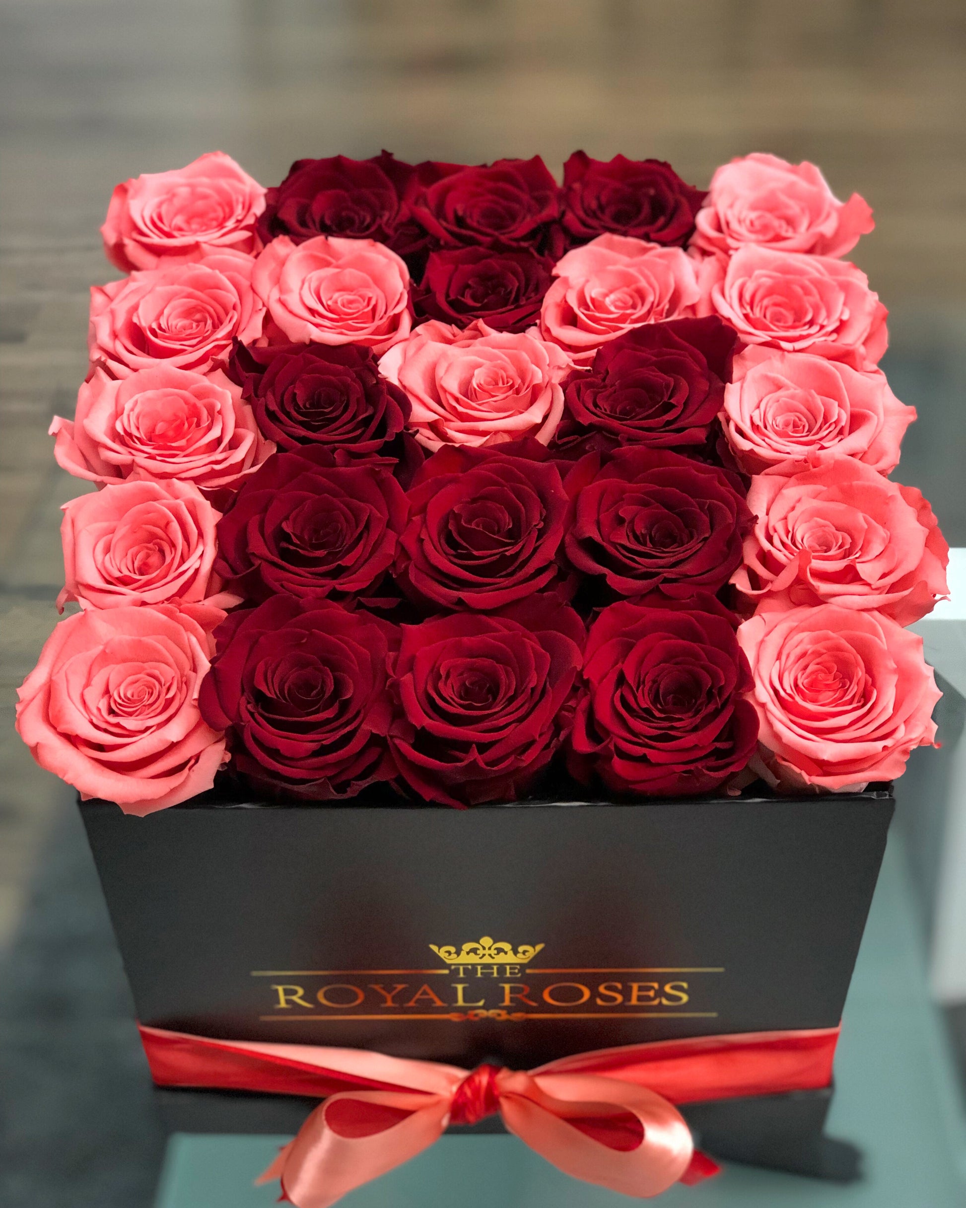 Real Long Lasting Roses - Square Box - Lifetime is Over 1 Year - The Royal Roses 